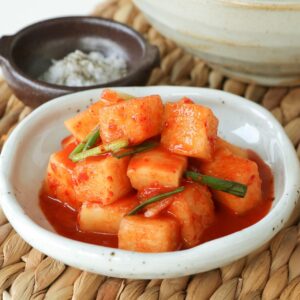 Kkakdugi - Radish Kimchi